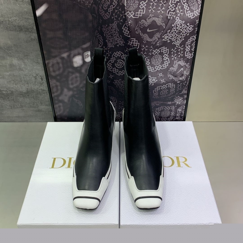ch**an D*or high heels